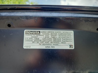 2024 Toyota RAV4 XLE