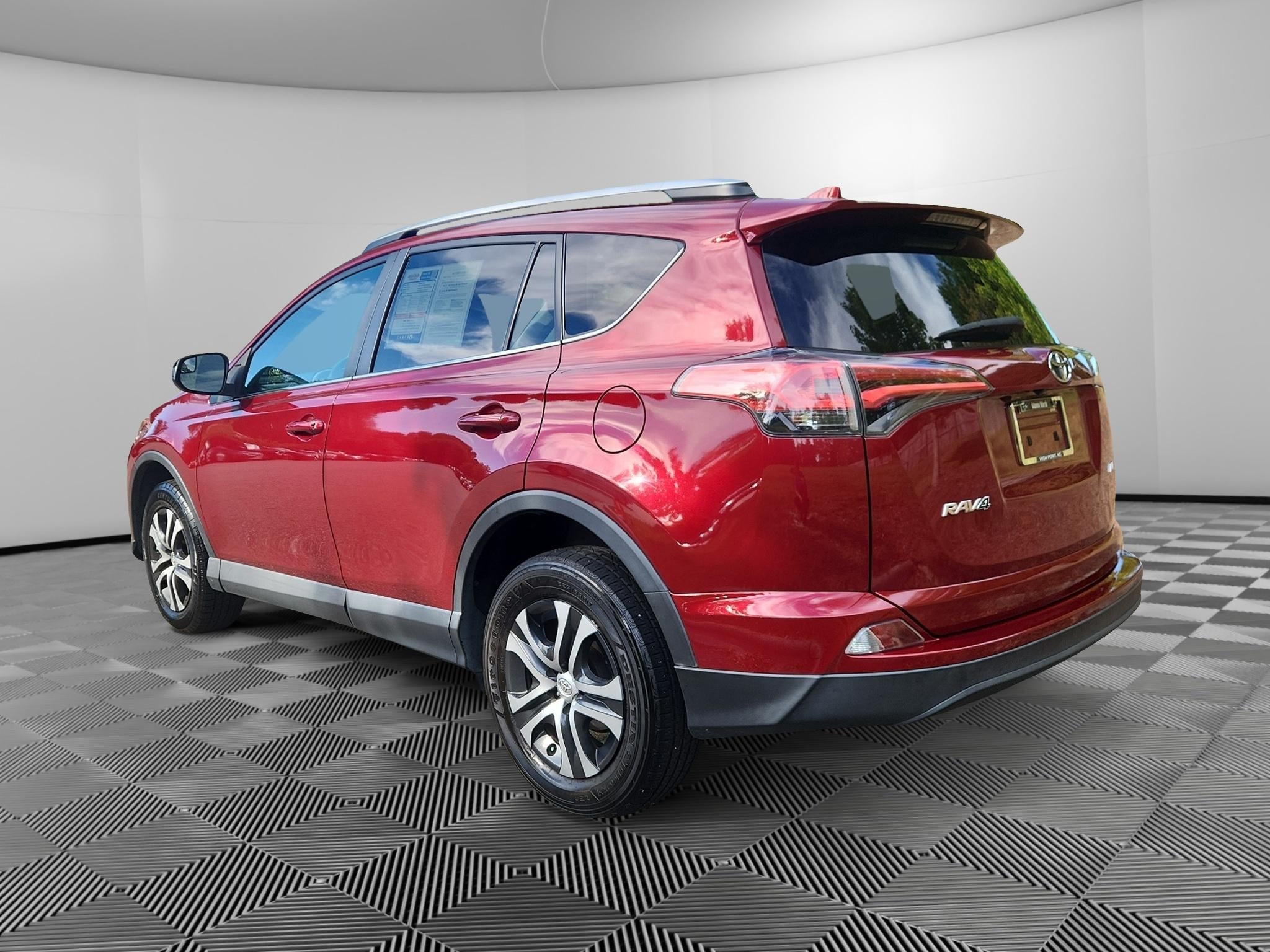2018 Toyota RAV4 LE