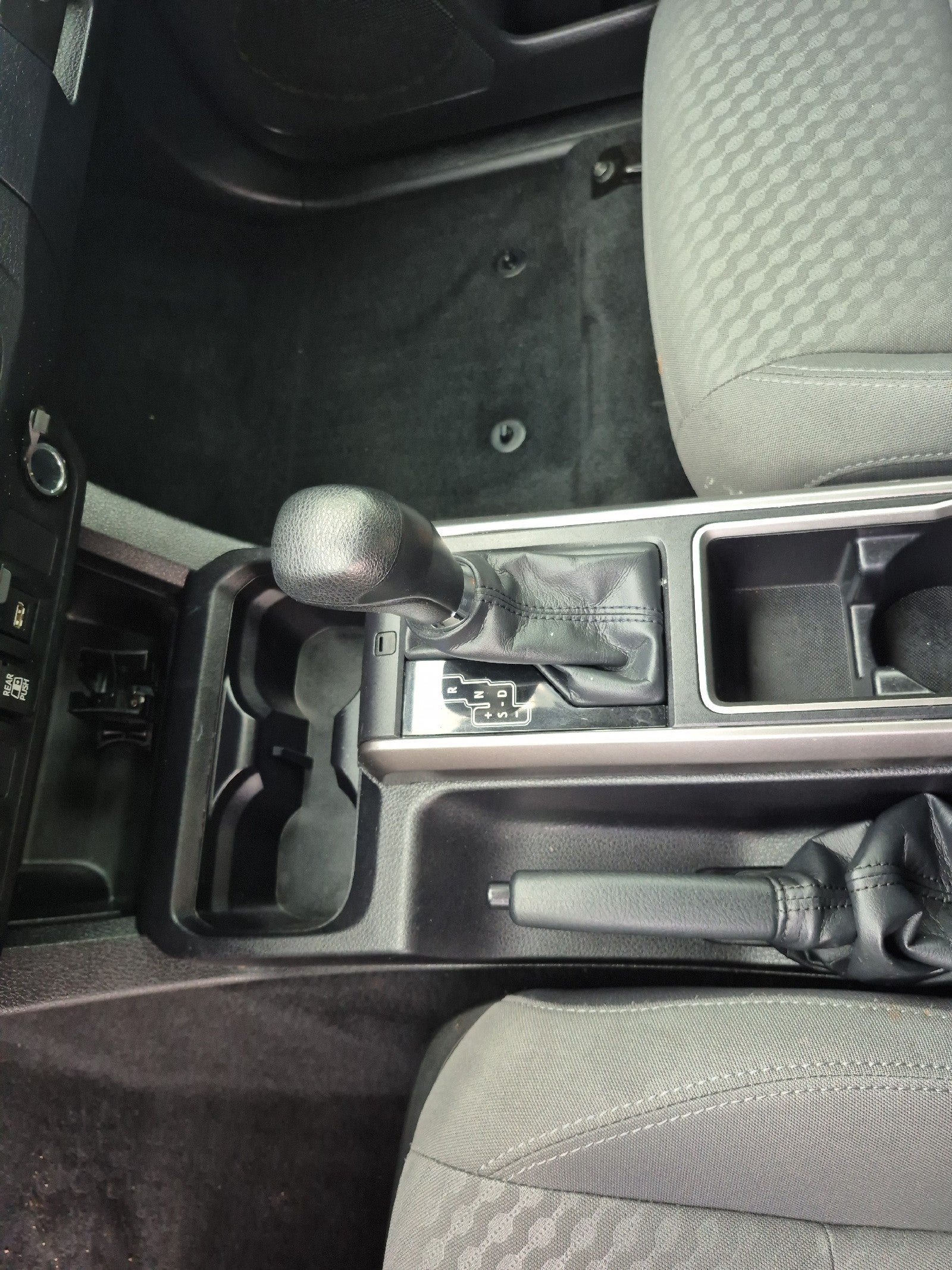 2022 Toyota Tacoma 2WD SR5