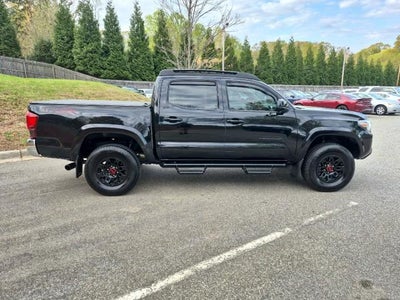2022 Toyota Tacoma 2WD SR5