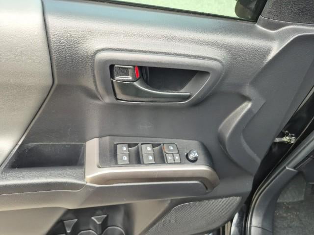 2022 Toyota Tacoma 2WD SR5