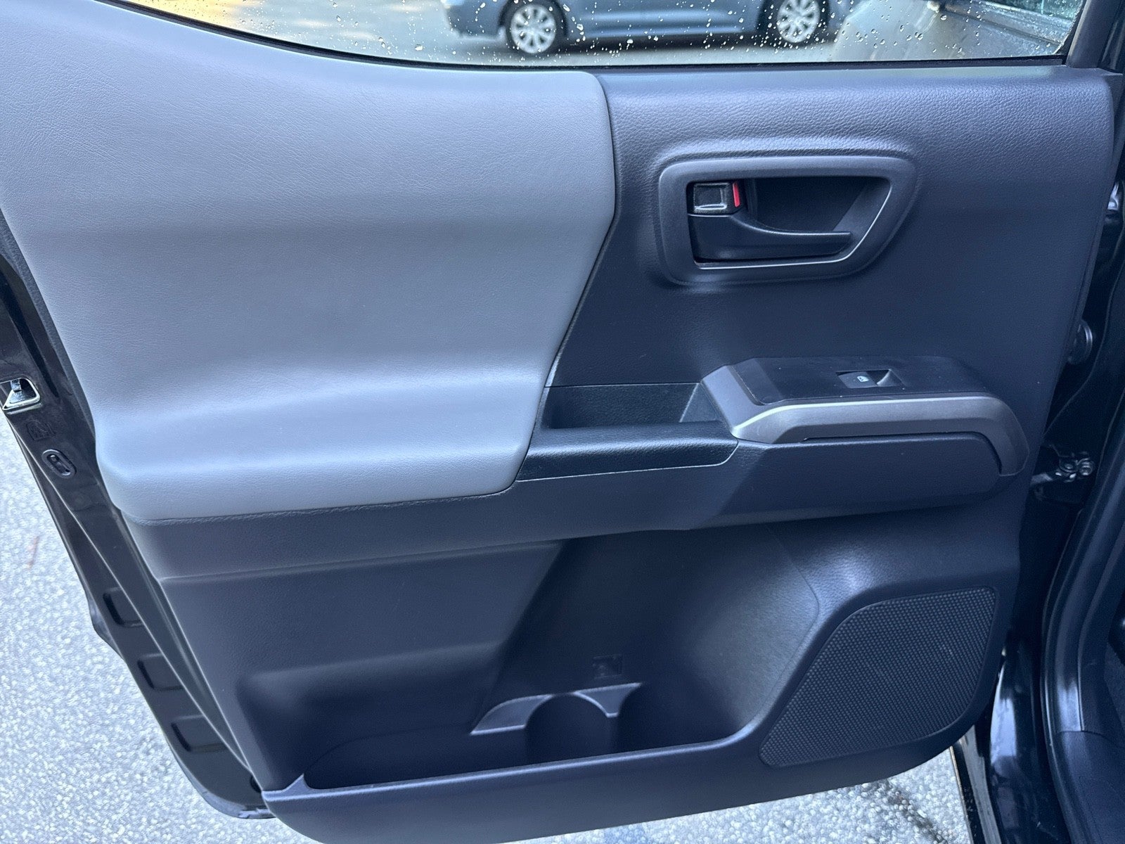 2022 Toyota Tacoma 2WD SR5