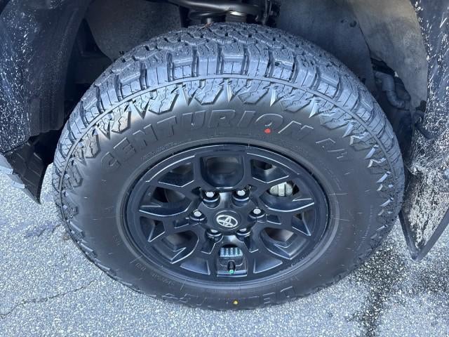 2022 Toyota Tacoma 2WD SR5