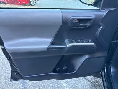 2022 Toyota Tacoma 2WD SR5