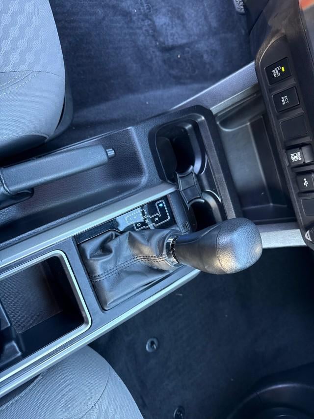2022 Toyota Tacoma 2WD SR5
