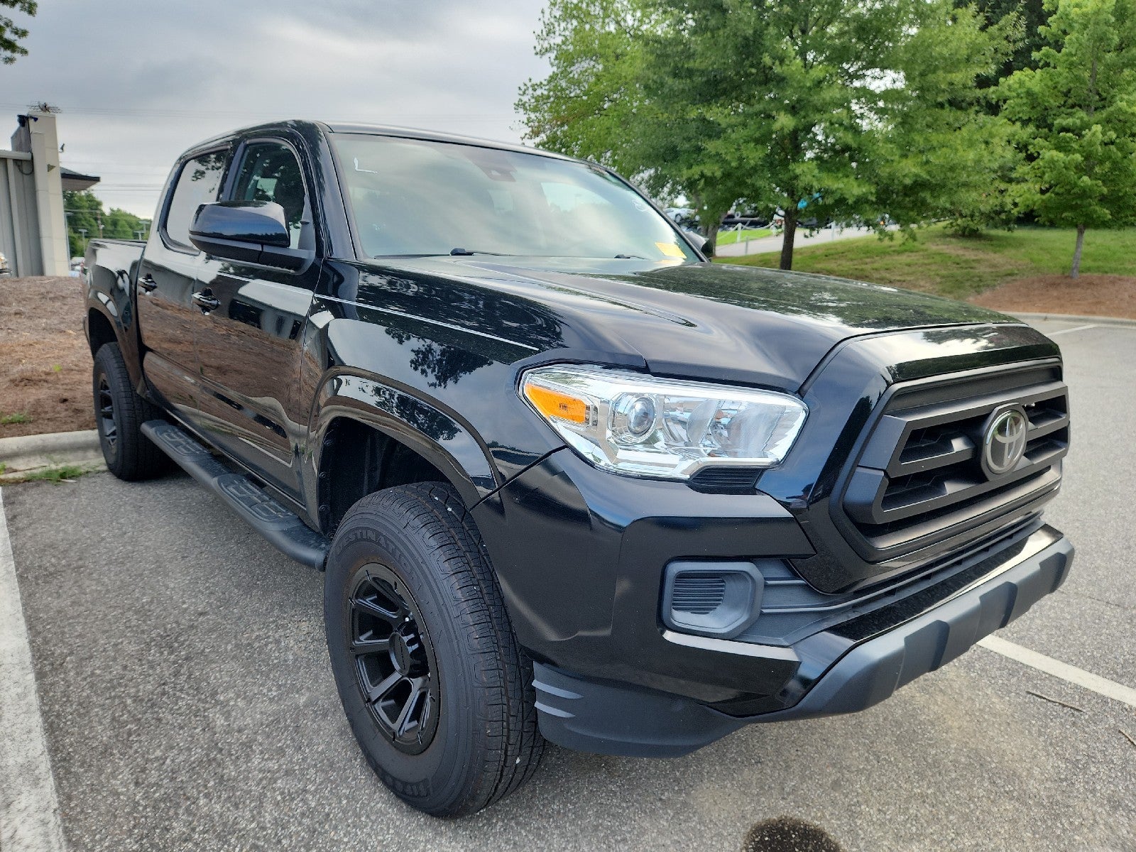 2022 Toyota Tacoma 4WD SR