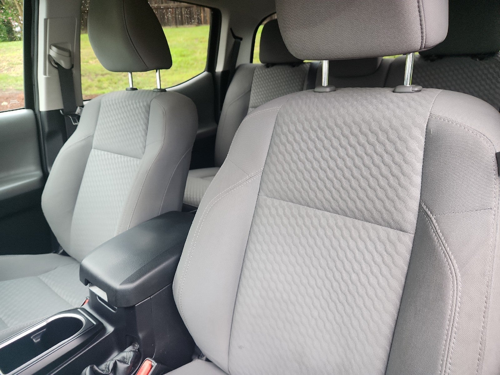 2022 Toyota Tacoma 4WD SR