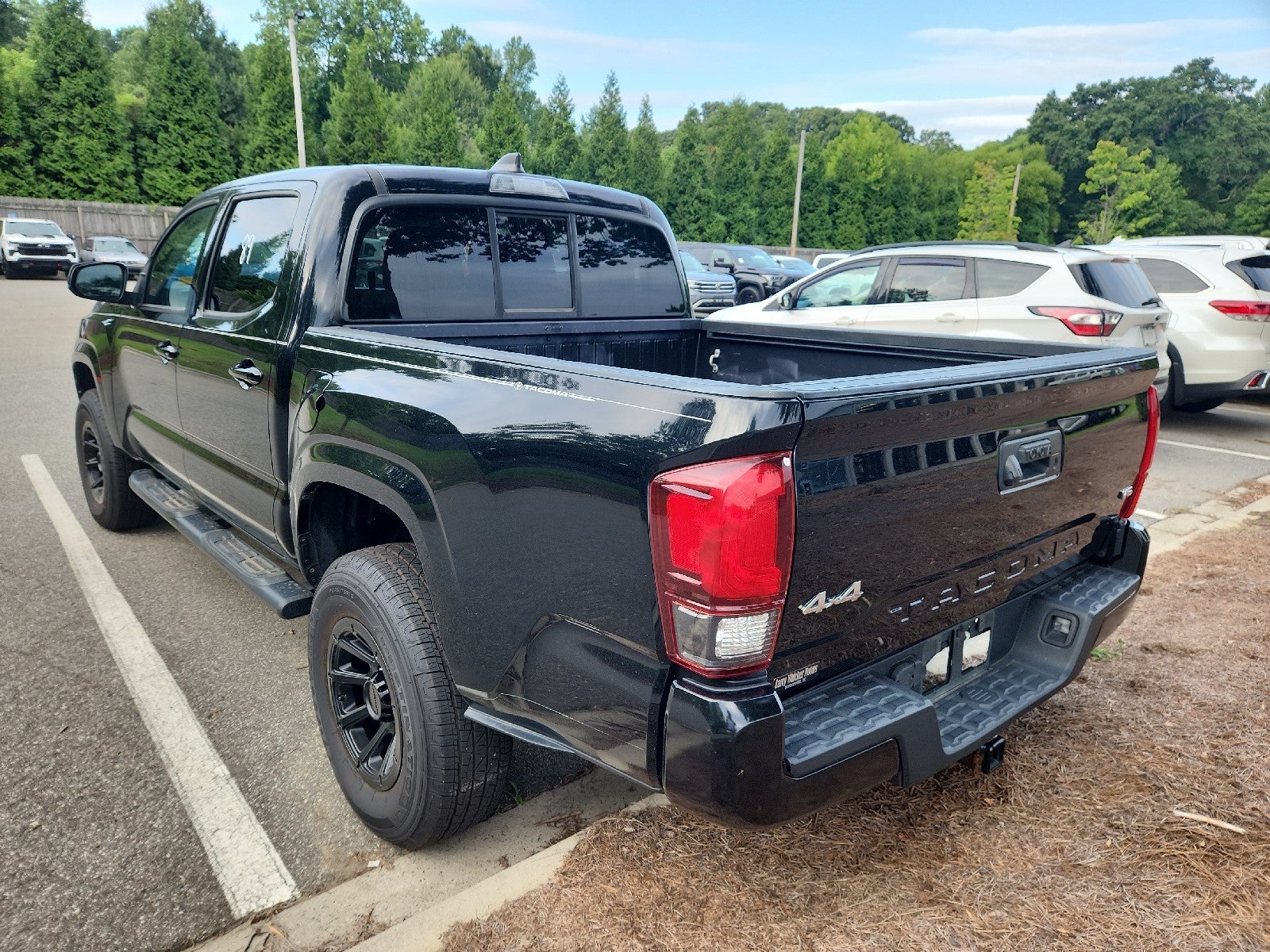 2022 Toyota Tacoma 4WD SR