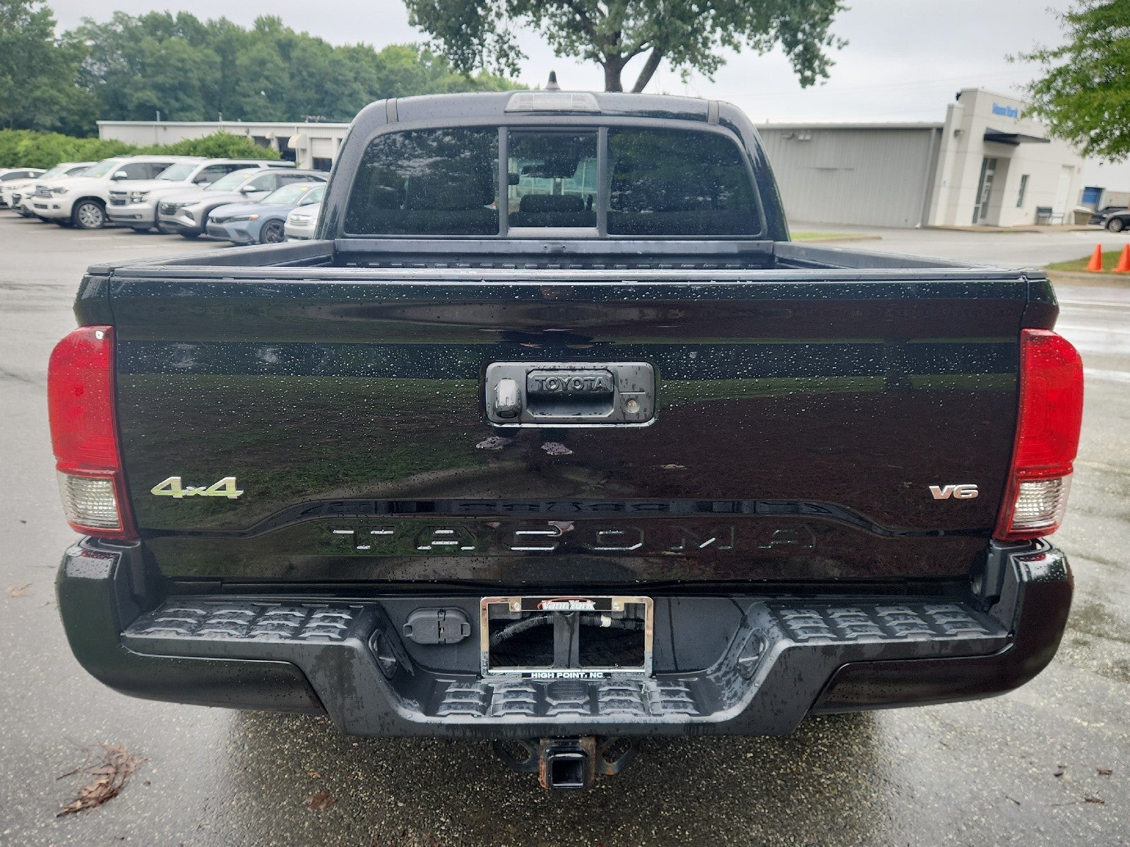 2022 Toyota Tacoma 4WD SR