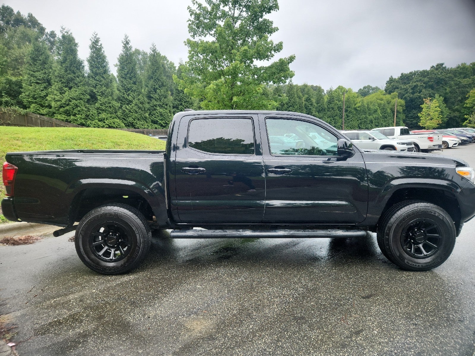 2022 Toyota Tacoma 4WD SR