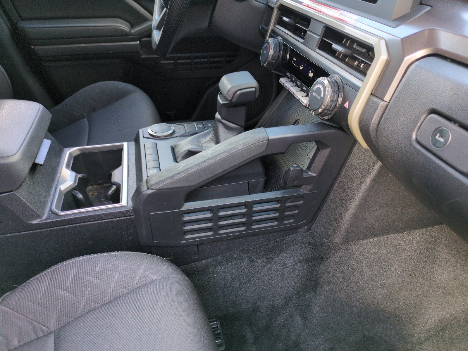 2025 Toyota Tacoma 2WD SR5