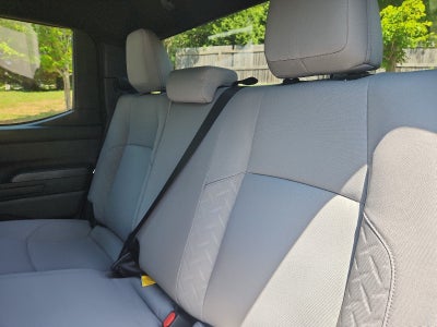 2025 Toyota Tacoma 4WD SR5