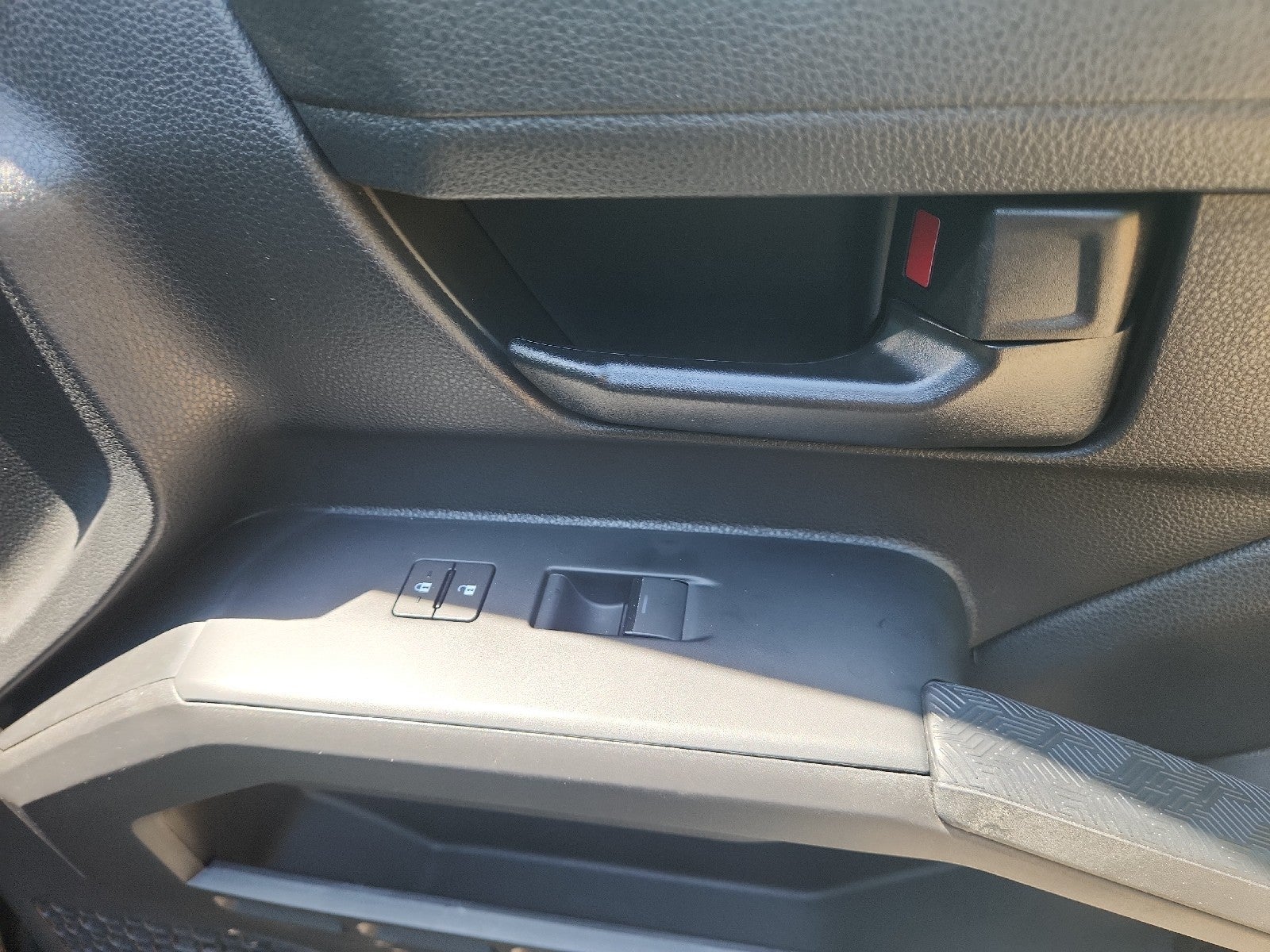 2025 Toyota Tacoma 4WD SR5