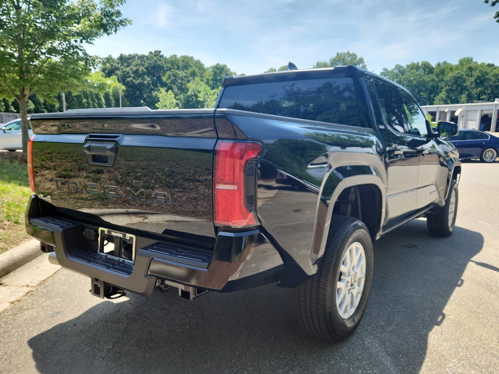 2025 Toyota Tacoma 4WD SR5