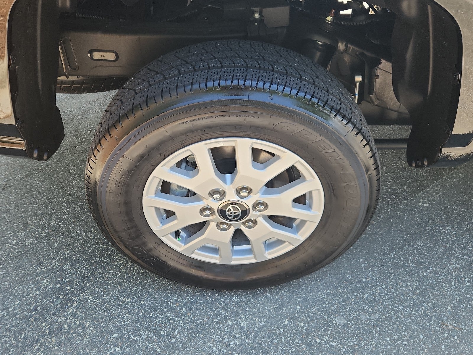 2025 Toyota Tacoma 4WD SR5