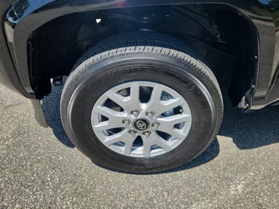 2025 Toyota Tacoma 4WD SR5