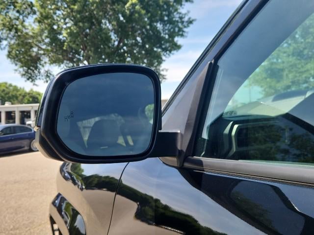 2025 Toyota Tacoma 4WD SR5