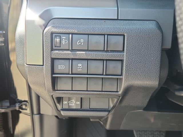 2025 Toyota Tacoma 4WD SR5
