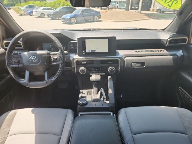 2025 Toyota Tacoma 4WD SR5