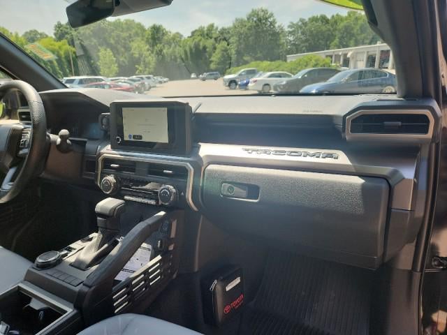 2025 Toyota Tacoma 4WD SR5