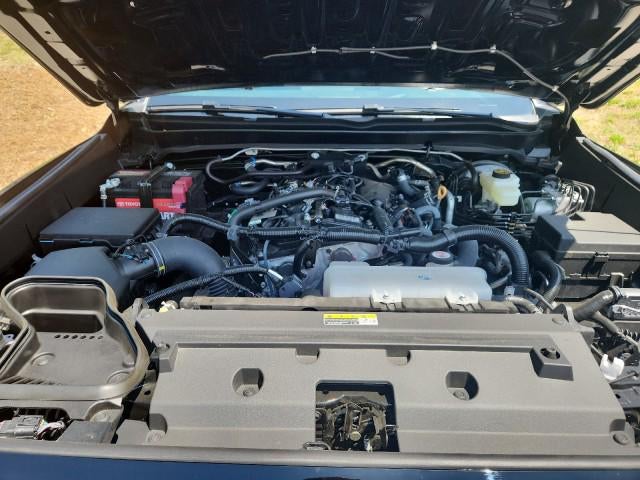 2025 Toyota Tacoma 4WD SR5