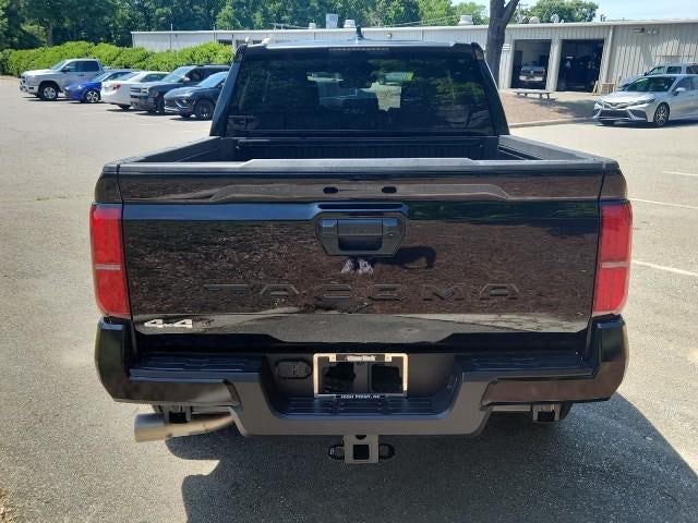 2025 Toyota Tacoma 4WD SR5