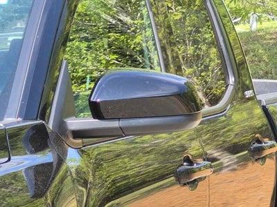 2025 Toyota Tacoma 4WD SR5