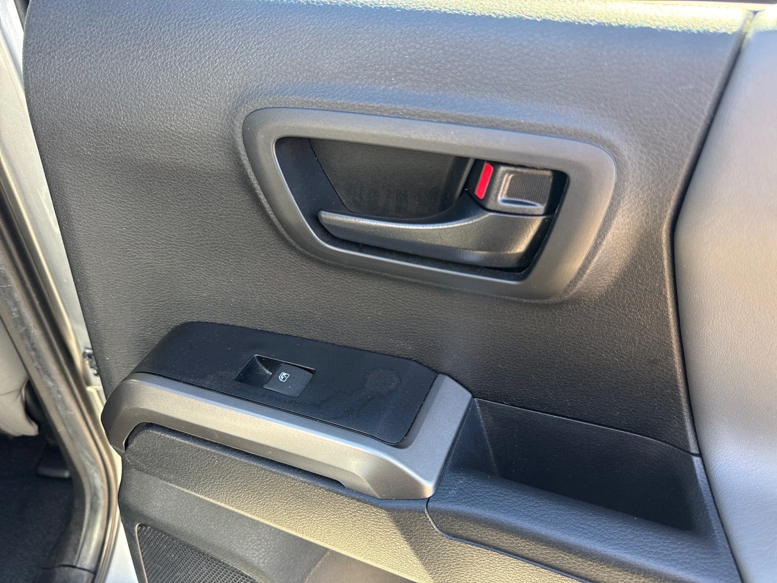 2022 Toyota Tacoma 4WD SR5