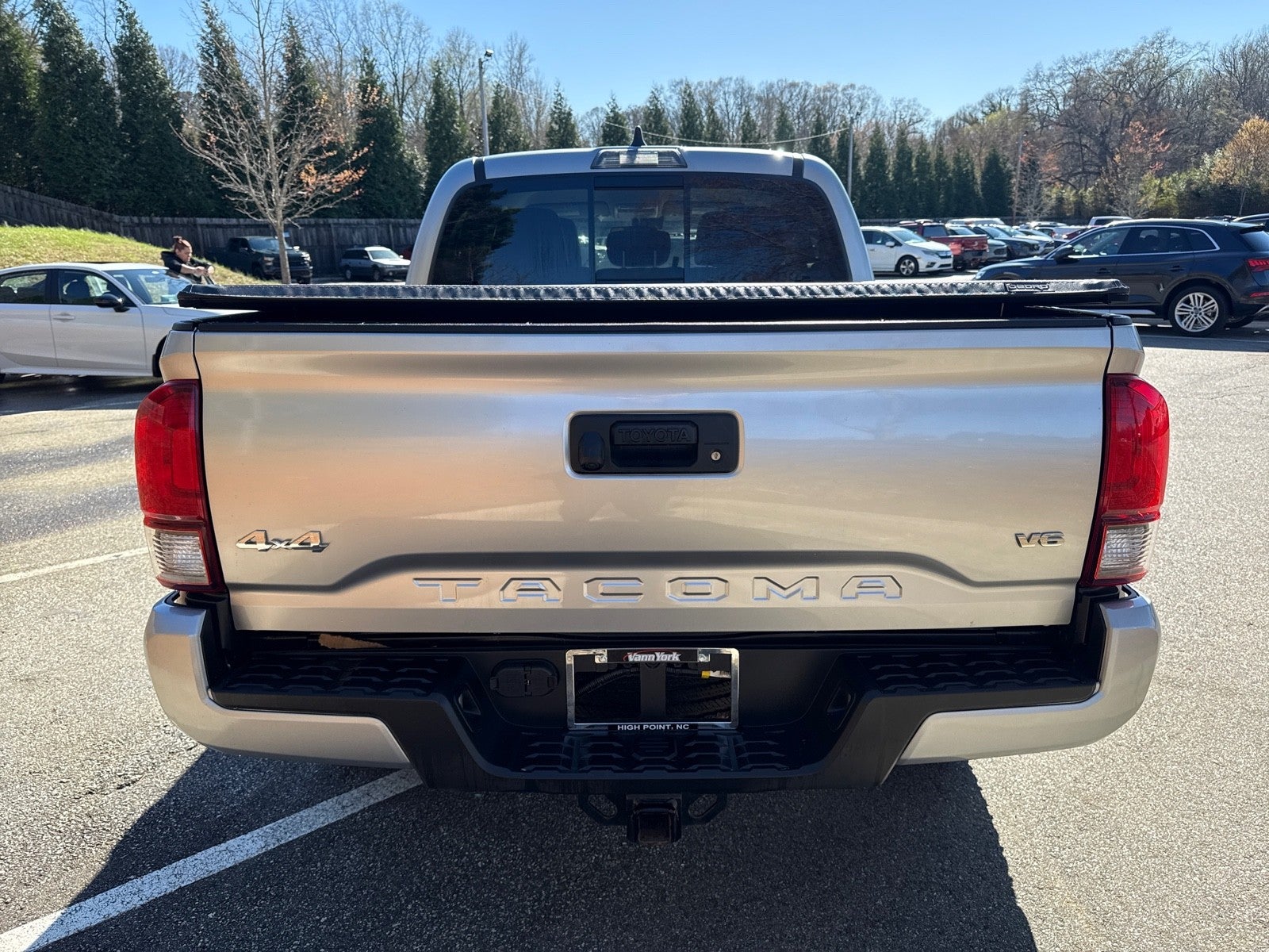 2022 Toyota Tacoma 4WD SR5