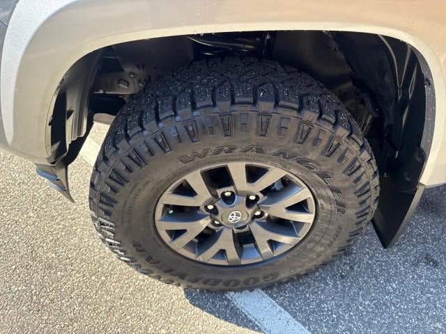 2022 Toyota Tacoma 4WD SR5