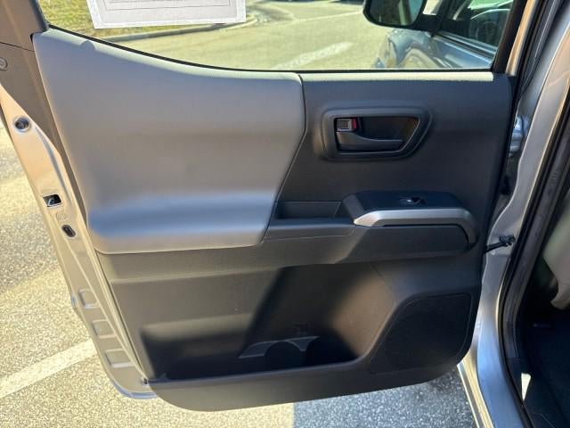 2022 Toyota Tacoma 4WD SR5