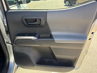 2022 Toyota Tacoma 4WD SR5