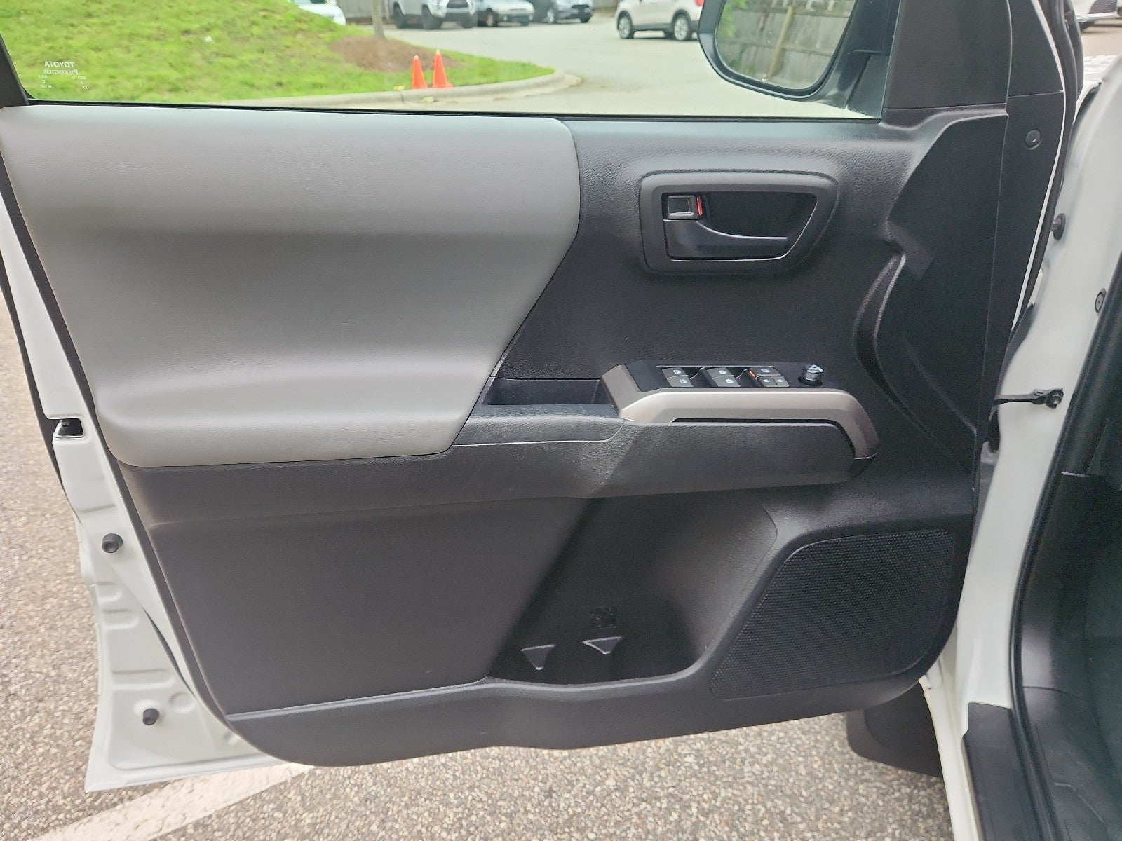 2023 Toyota Tacoma 4WD SR5