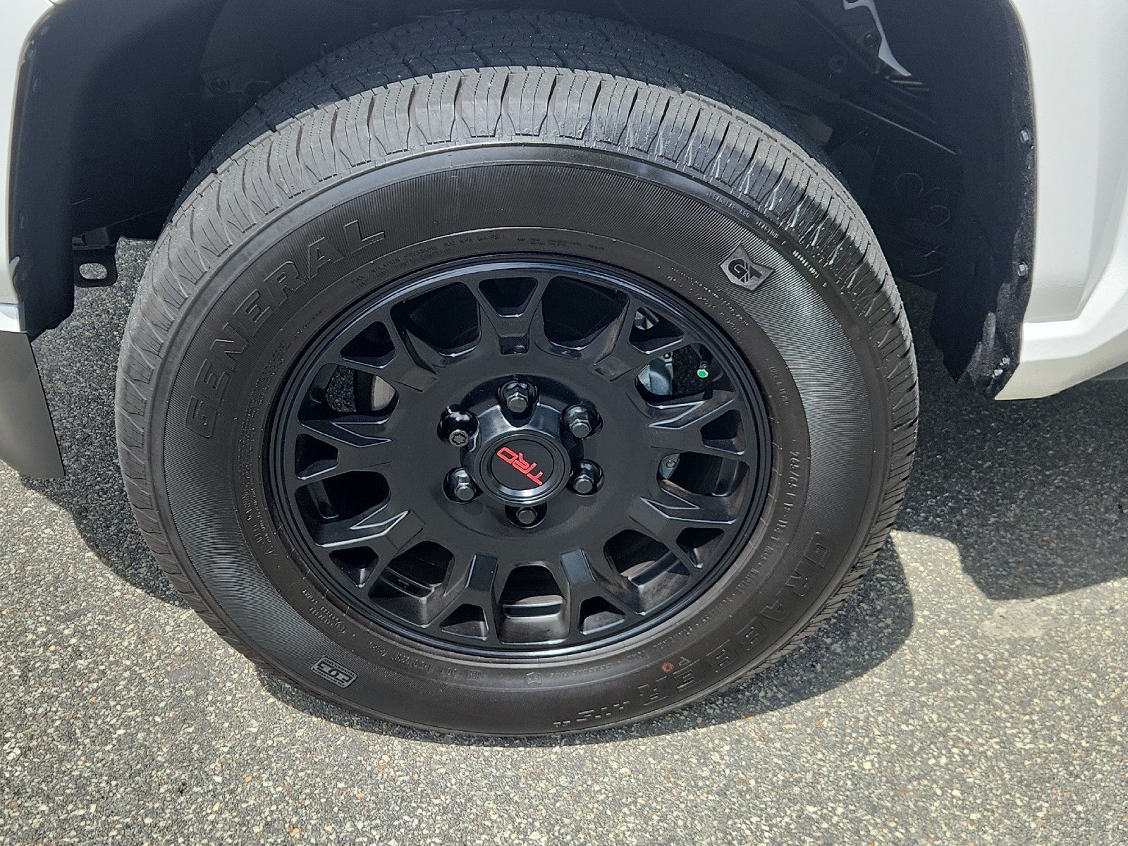 2025 Toyota Tacoma 4WD SR5