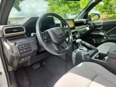 2025 Toyota Tacoma 4WD SR5