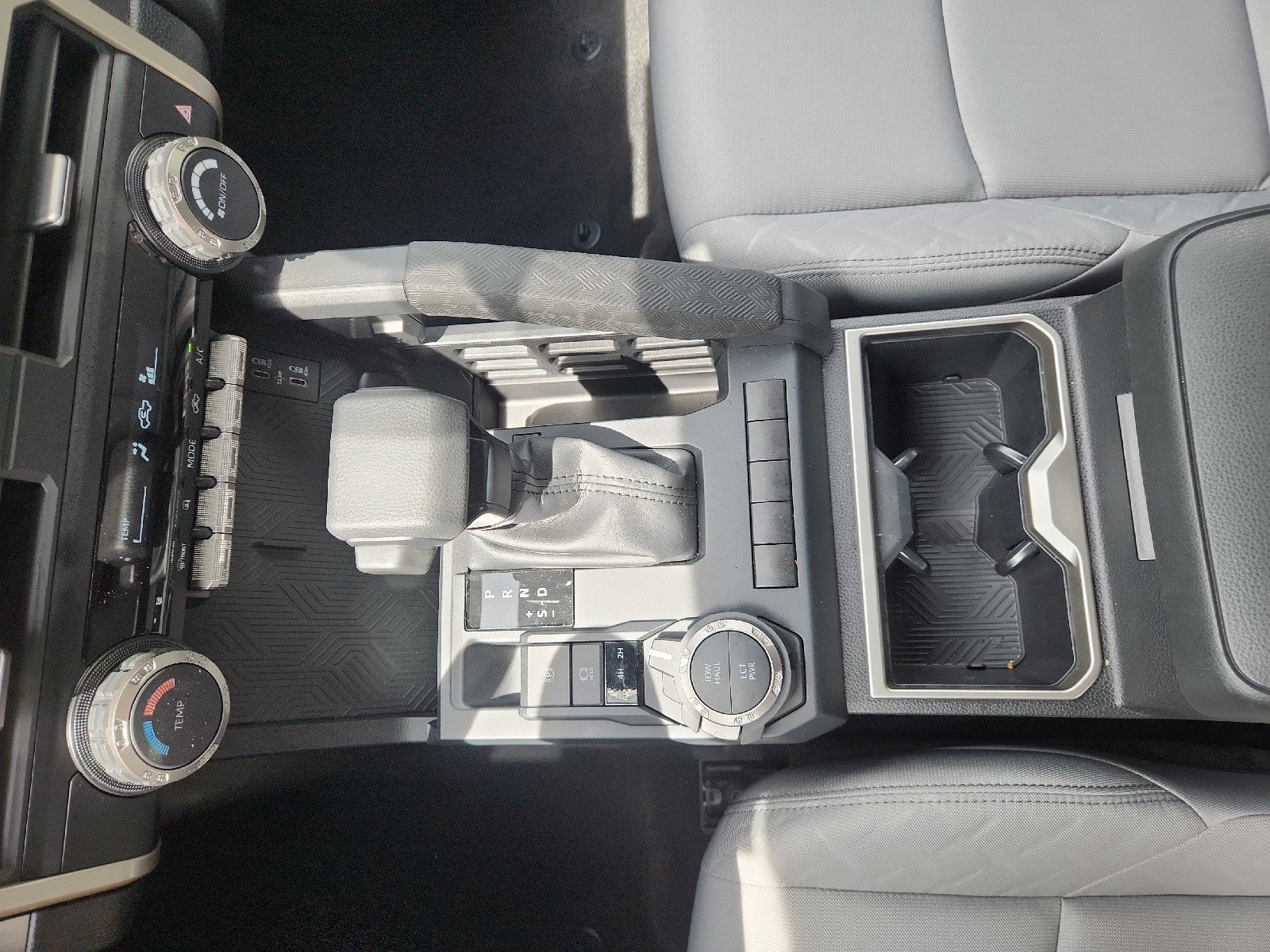 2025 Toyota Tacoma 4WD SR5