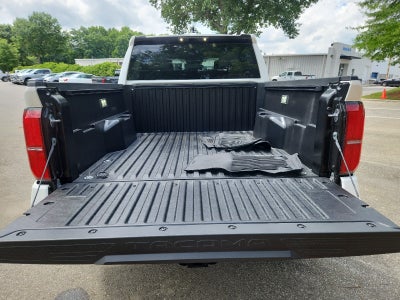 2025 Toyota Tacoma 4WD SR5