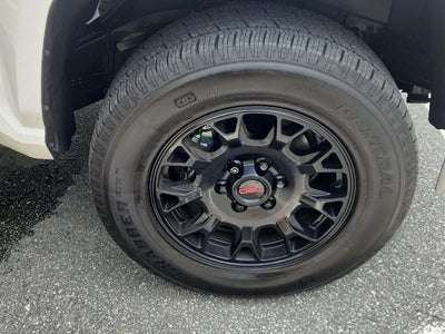 2025 Toyota Tacoma 4WD SR5