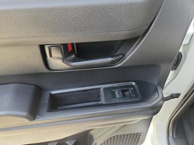 2025 Toyota Tacoma 4WD SR5