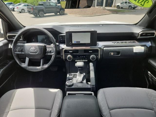 2025 Toyota Tacoma 4WD SR5