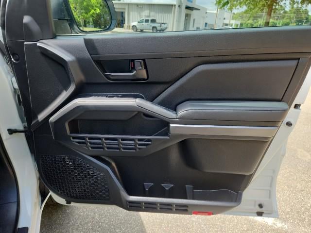 2025 Toyota Tacoma 4WD SR5