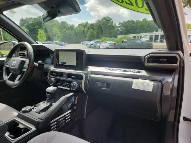 2025 Toyota Tacoma 4WD SR5