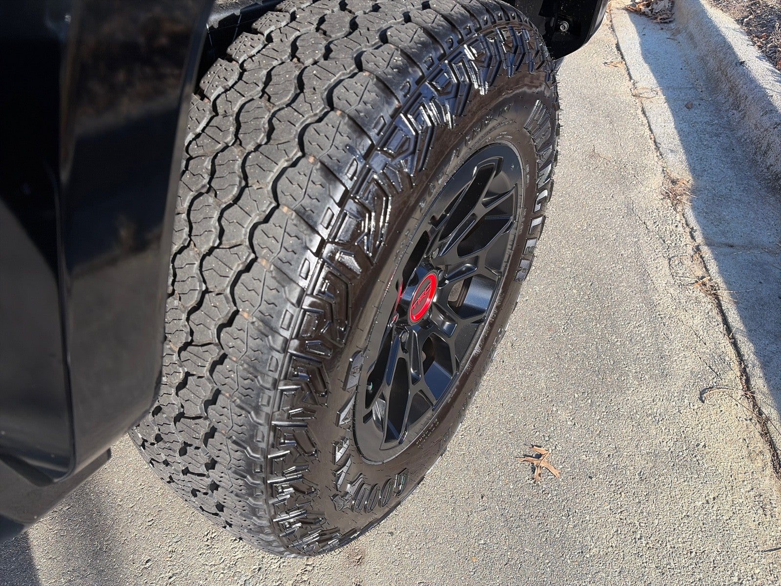 2025 Toyota Tacoma 4WD TRD Pro Hybrid