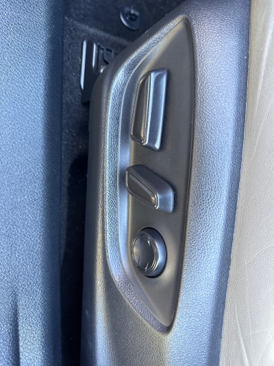 2020 Toyota Avalon XLE
