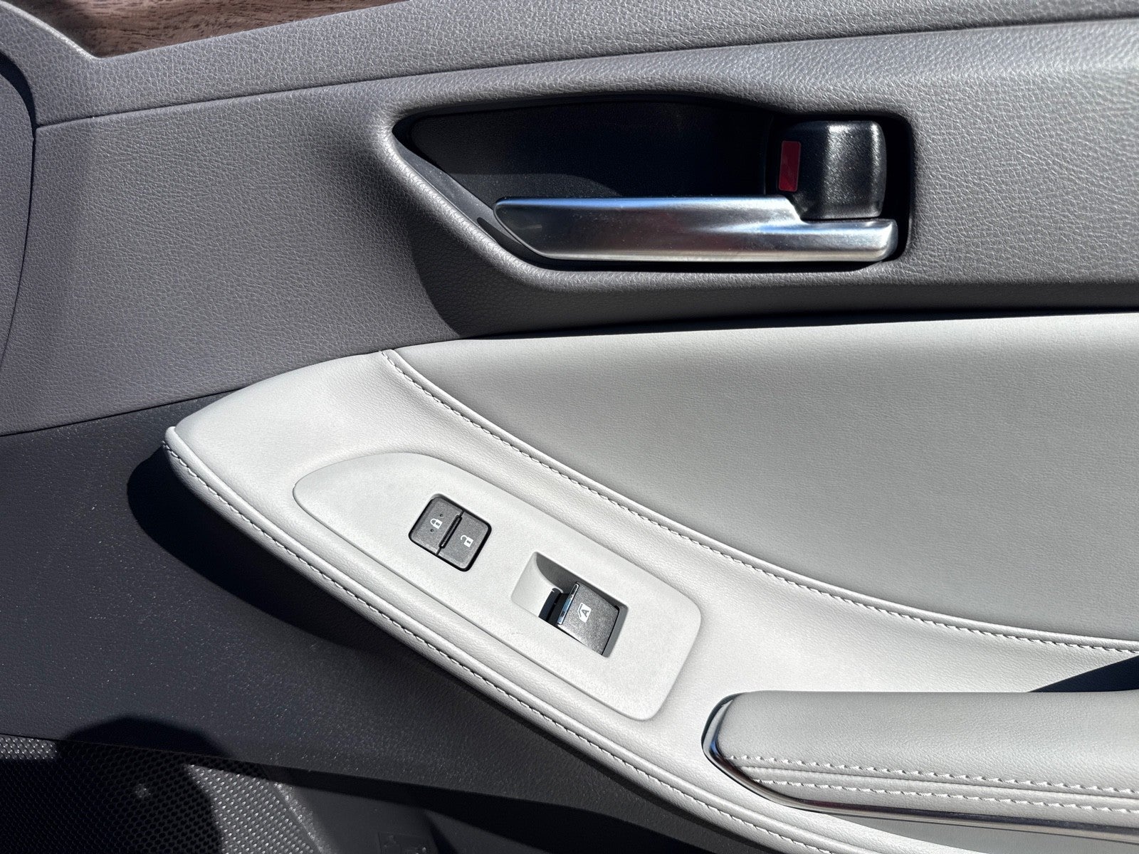 2020 Toyota Avalon XLE