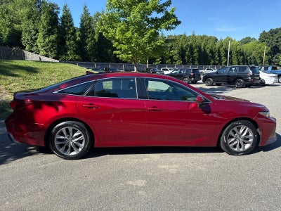 2020 Toyota Avalon XLE