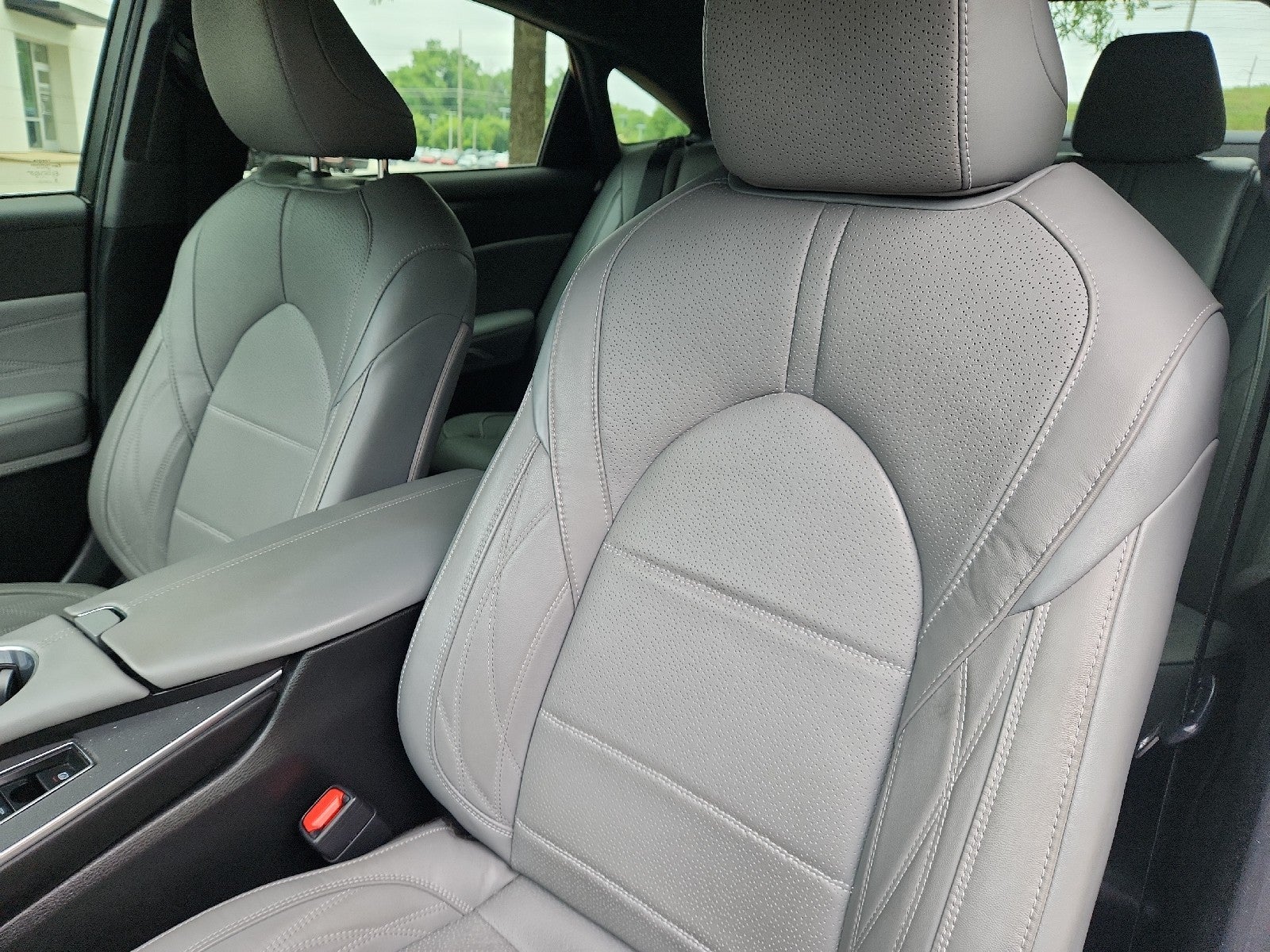 2019 Toyota Avalon Hybrid Limited
