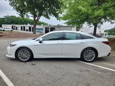 2019 Toyota Avalon Hybrid Limited
