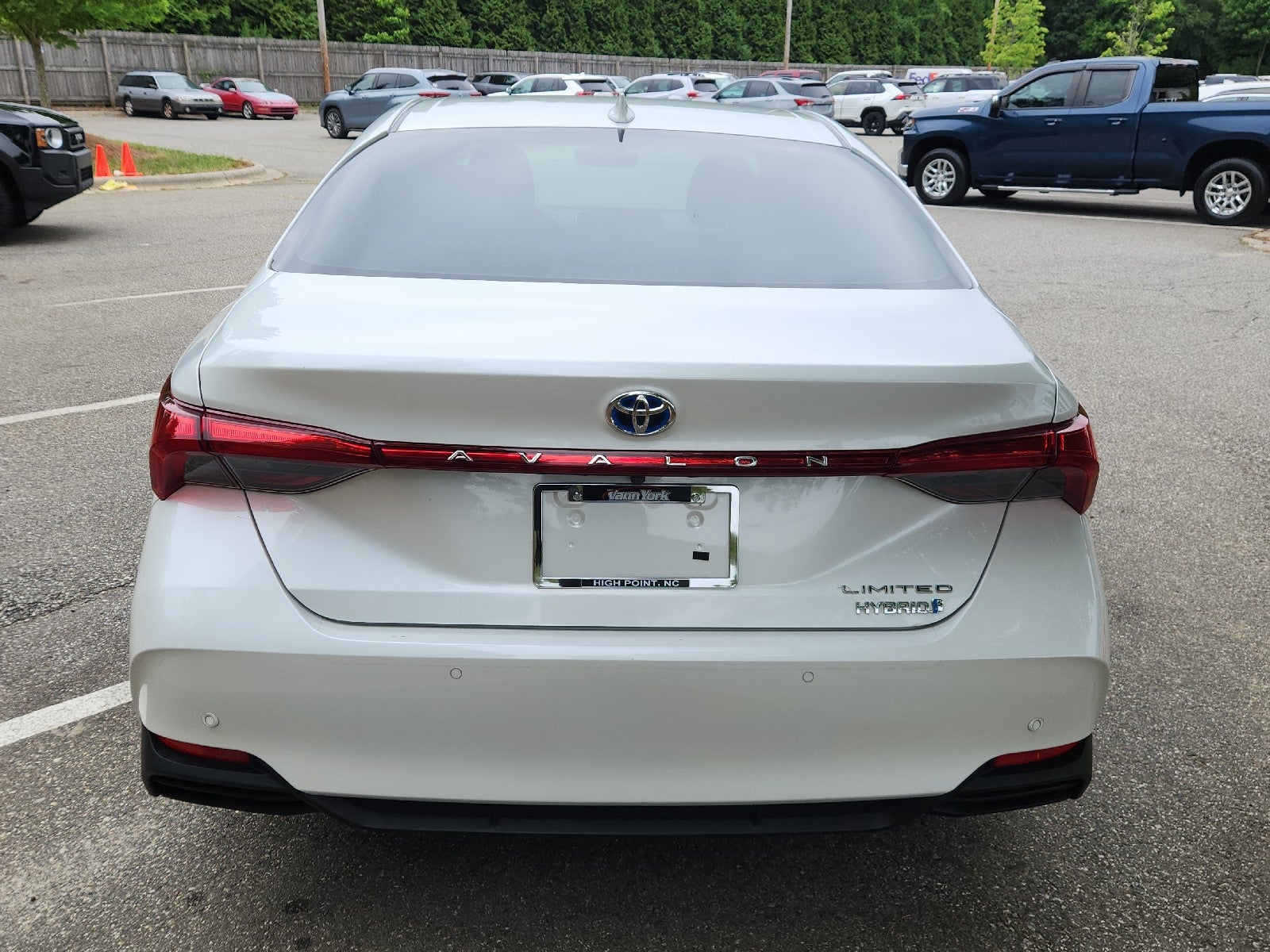 2019 Toyota Avalon Hybrid Limited