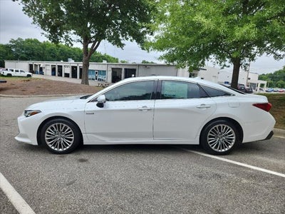 2019 Toyota Avalon Hybrid Limited